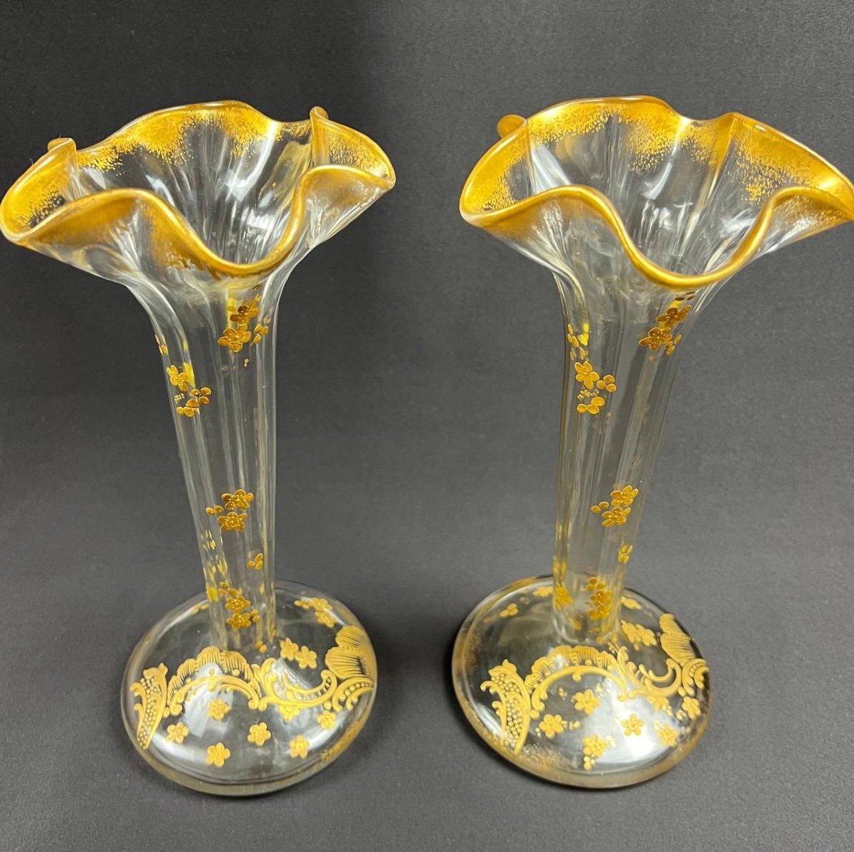 Paire De Vases. Ancien Baccarat, Circa 1890, Doré  H. 25 Cm-photo-1