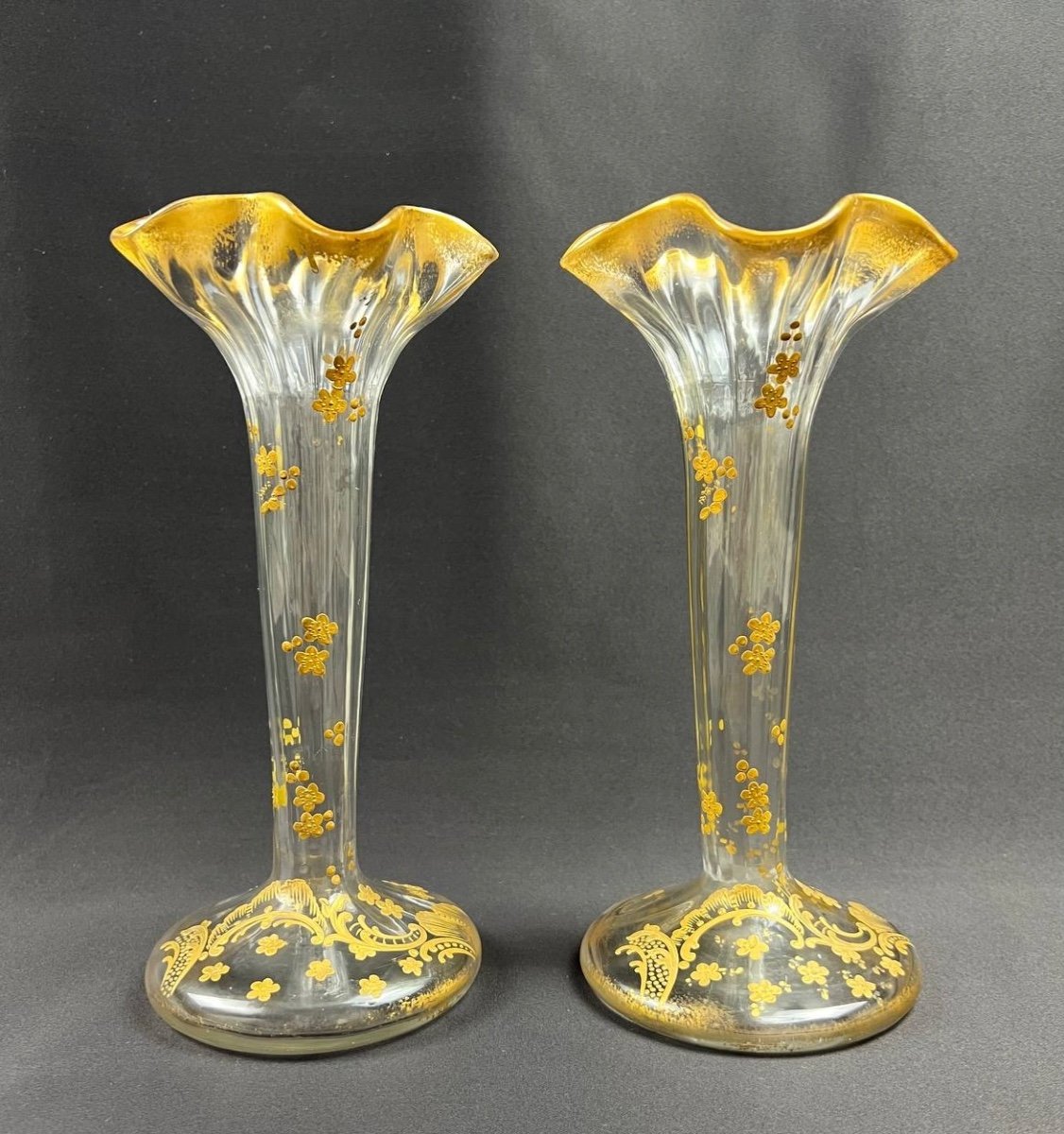 Paire De Vases. Ancien Baccarat, Circa 1890, Doré  H. 25 Cm