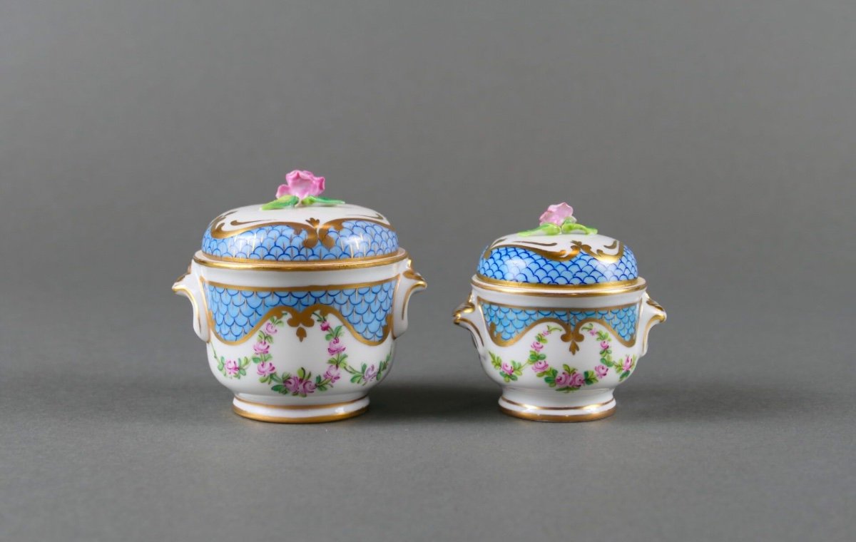 Set Of 4 Paris Porcelain Covered Pots-photo-5