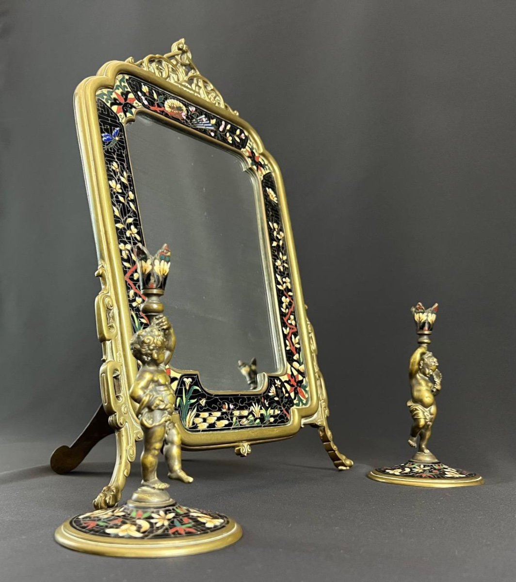 Garniture De Table En Bronze Et émaux Cloisonnés Polychrome à Décor De Papillons