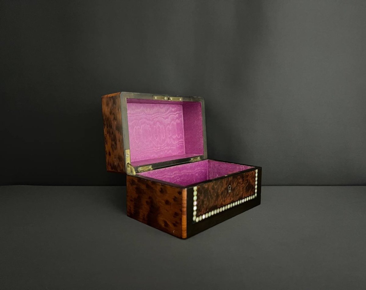 Rectangular Mahogany Veneer Jewelry Box-photo-6