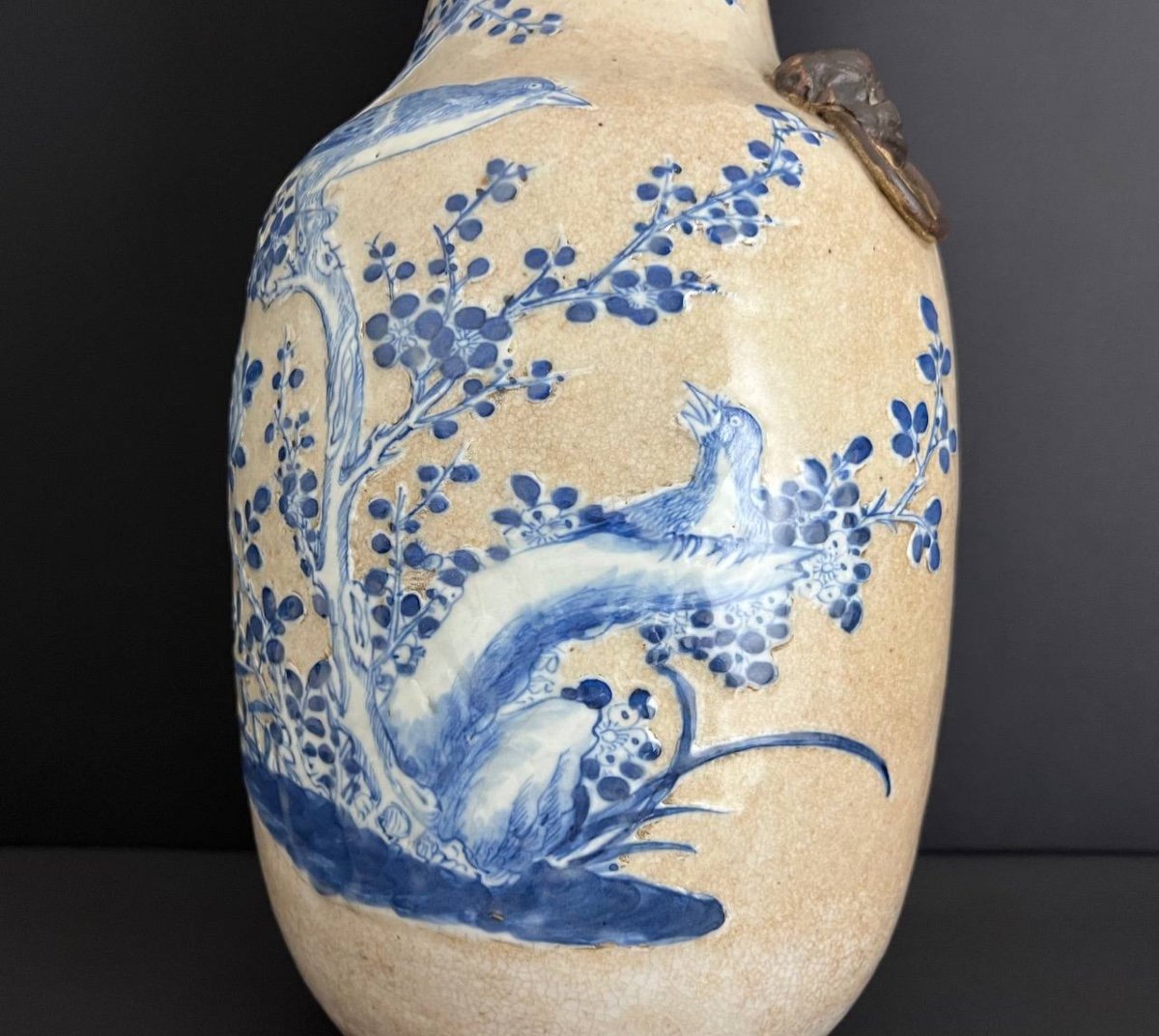 Chine. Nankin. Vase à Décor En Relief d'Oiseaux-photo-4