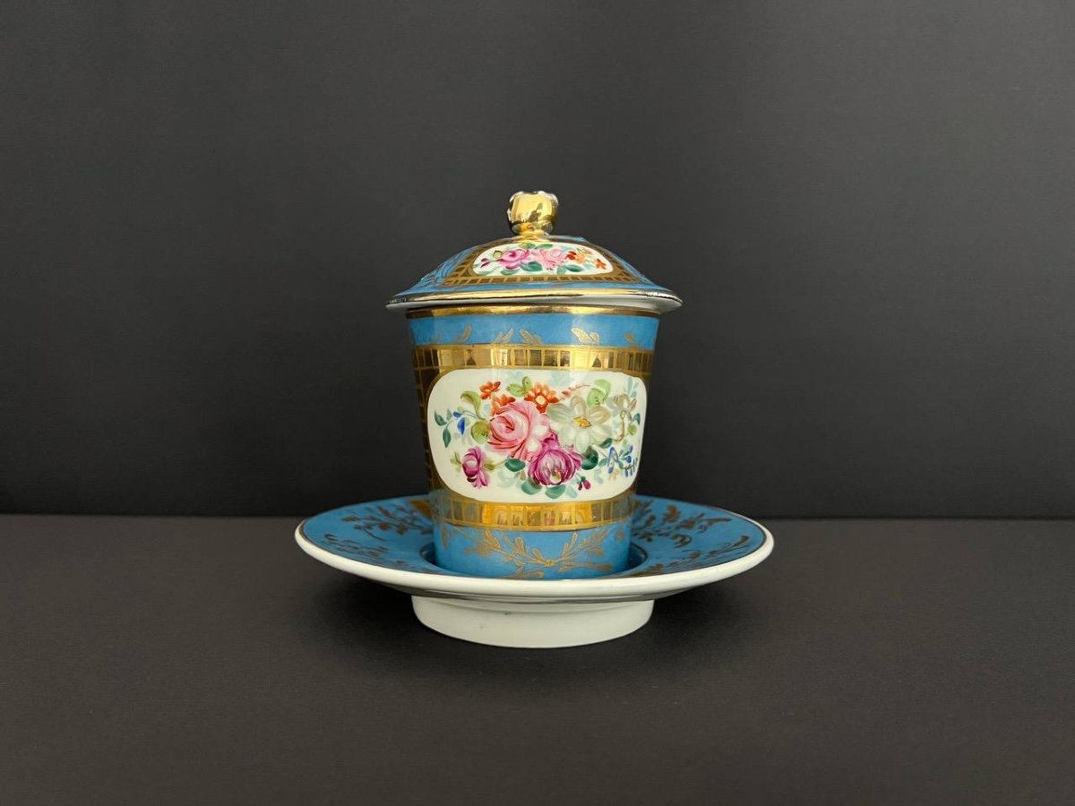 Trembleuse Cup With Its Saucer In Porcelain. In The Taste Of Sevres, 19th Century-photo-2