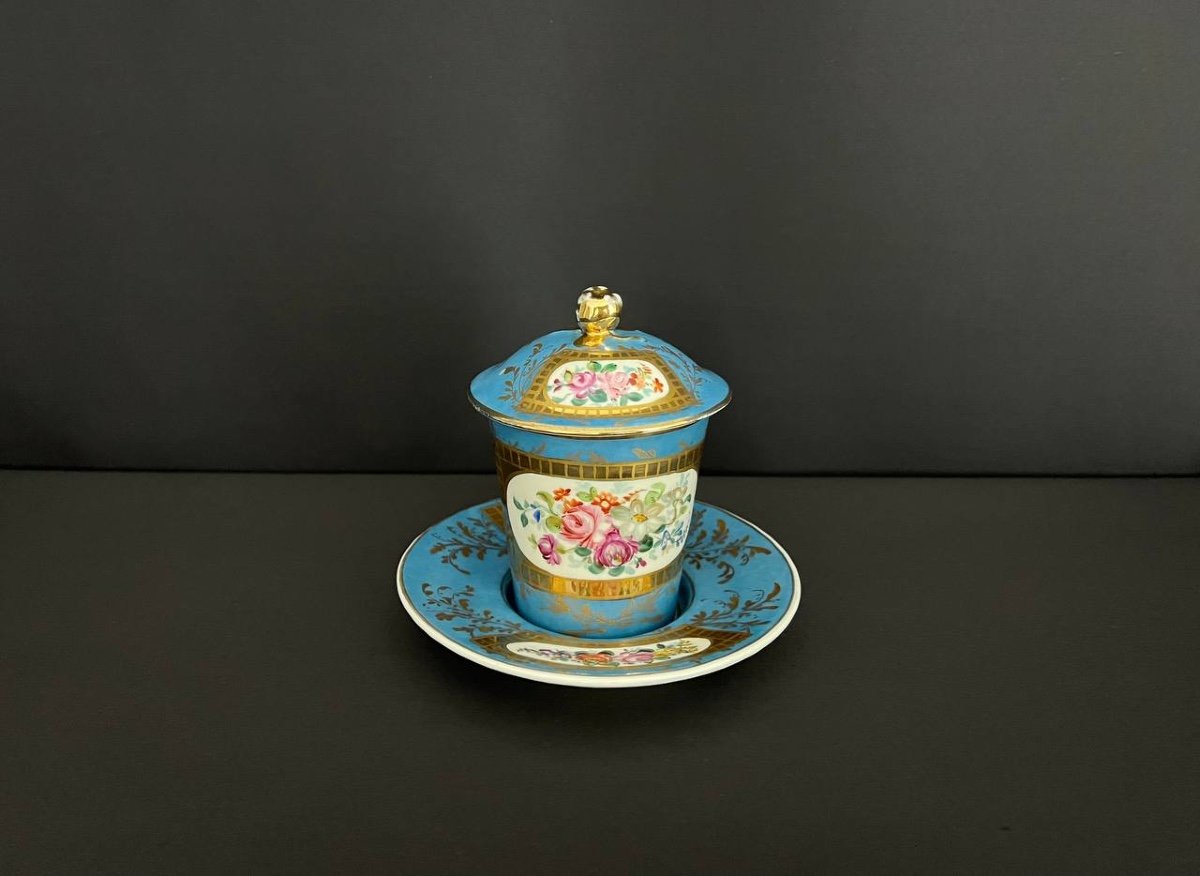 Trembleuse Cup With Its Saucer In Porcelain. In The Taste Of Sevres, 19th Century-photo-2