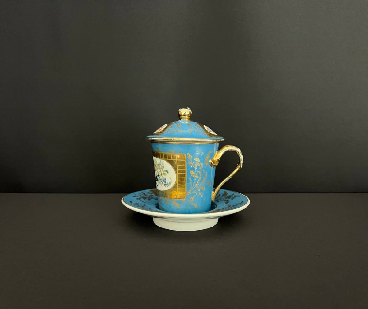 Trembleuse Cup With Its Saucer In Porcelain. In The Taste Of Sevres, 19th Century-photo-3