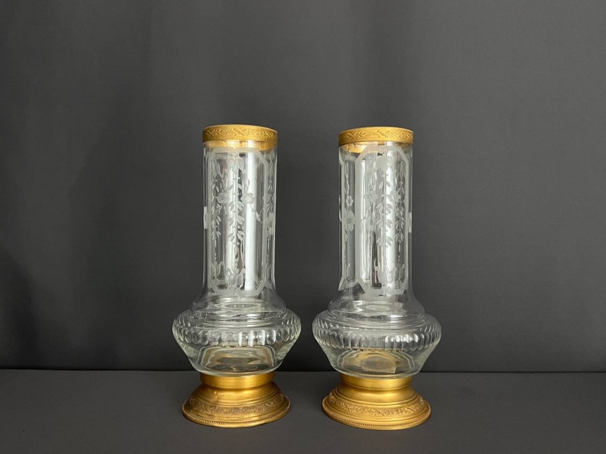 Paire De Vases En Cristal Et Métal Doré. Attribué à Val St-lambert, 19ème Siècle