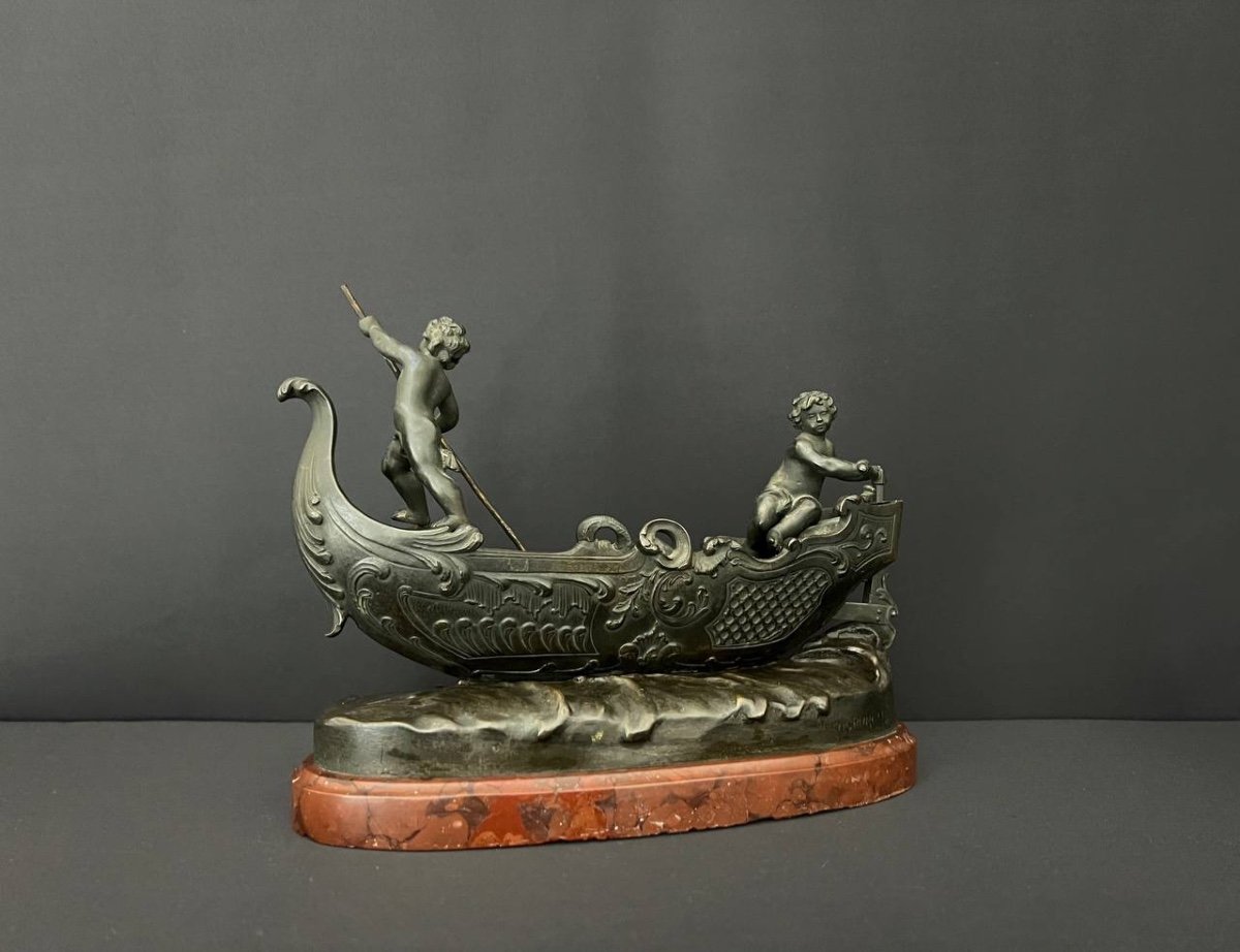 Sujet En Bronze Attribuée à Sylvain Kinsburger (1855-1935). Bateau Guidé Par Deux Amours-photo-2