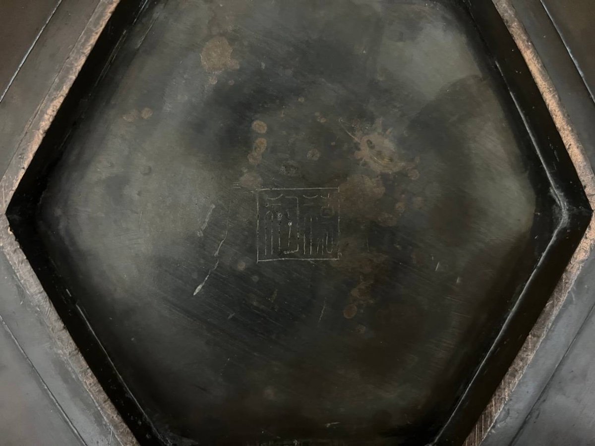 China. Octagonal Bronze Tray With Silver Inlaid Decoration.-photo-8