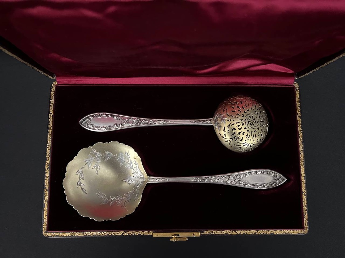 Set Of Silver Gilt Spoons In A Luxurious Box -photo-7