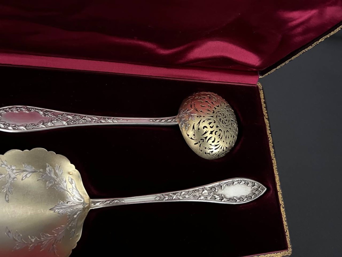 Set Of Silver Gilt Spoons In A Luxurious Box -photo-8