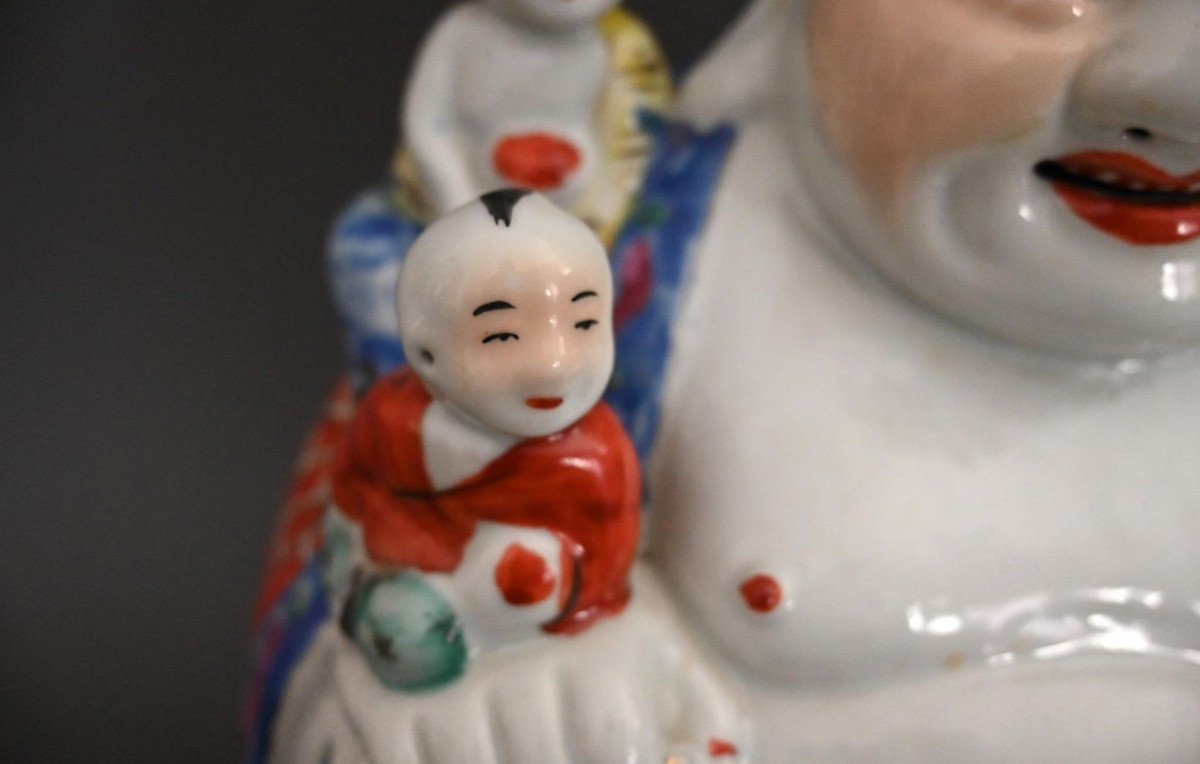 Polychrome Porcelain Laughing Buddha Surrounded By Five Children. -photo-1