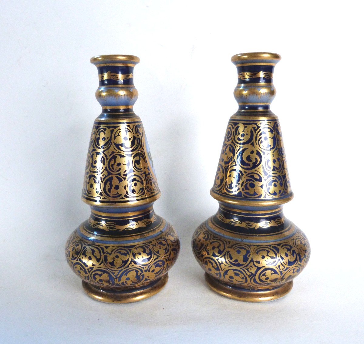 Pair Of Valentine Porcelain Bottles, Napoleon III Period -photo-2