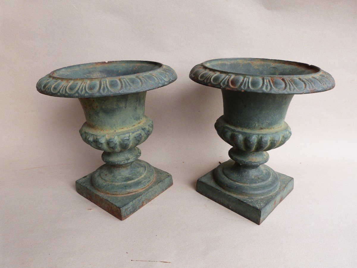 Pair Of Medici Vases Cast Iron 19th Century Garden Ornament -photo-1