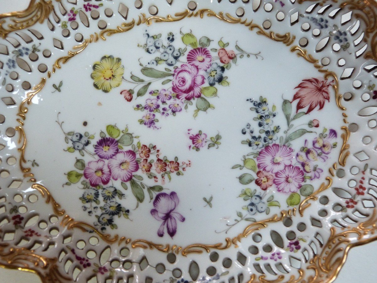 Pair Of Openwork Porcelain Dishes 18th Century Belgium - Germany -photo-3