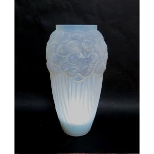 Vase Art Déco Edmond Etling Opalescent Modèle Monnaie Du Pape 