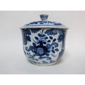 Pot Couvert Porcelaine De Chine Pour Le Vietnam Bleu De Hue XIXeme