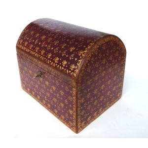 Box Signed Fenoux Palais Royal In Russian Leather Decorated With Small Iron 