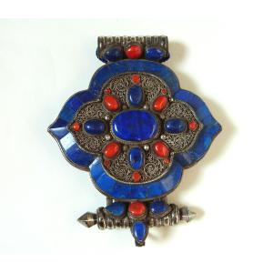 Large Gau Reliquary Pendant In Silver, Lapis Lazuli And Himalayan Coral 