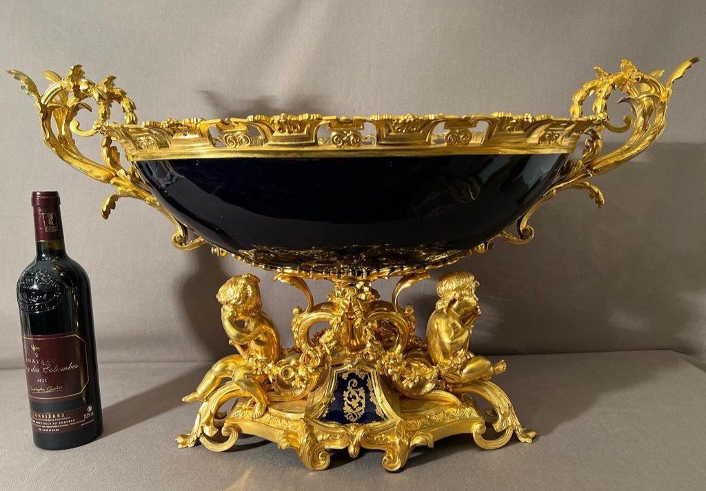 Very Important Table Center In Gilt Bronze And Bleu Sévres Porcelain Nineteenth