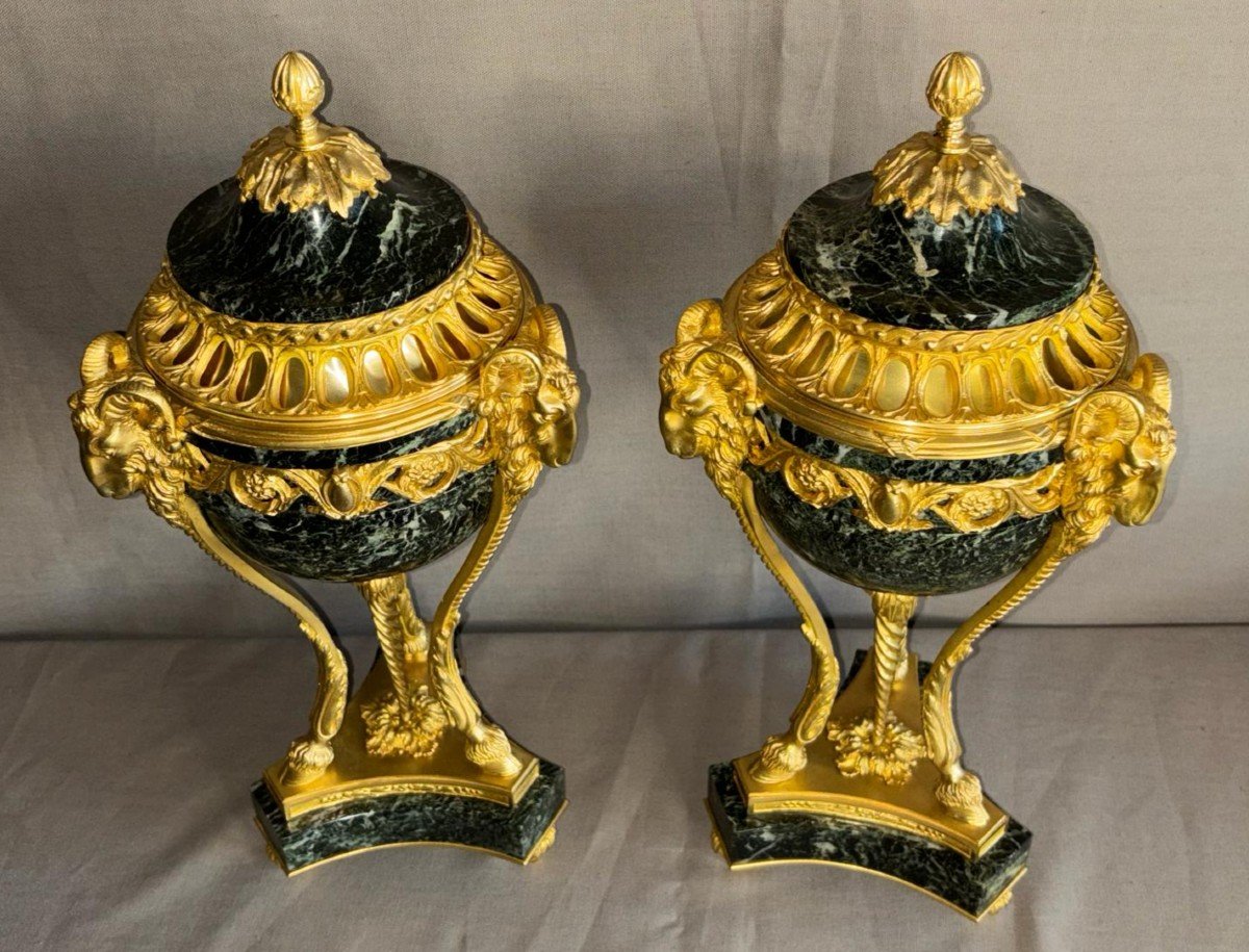 Paire De Cassolettes De Style Louis XVI En Bronze Doré Et Marbre Vert XIXème-photo-2