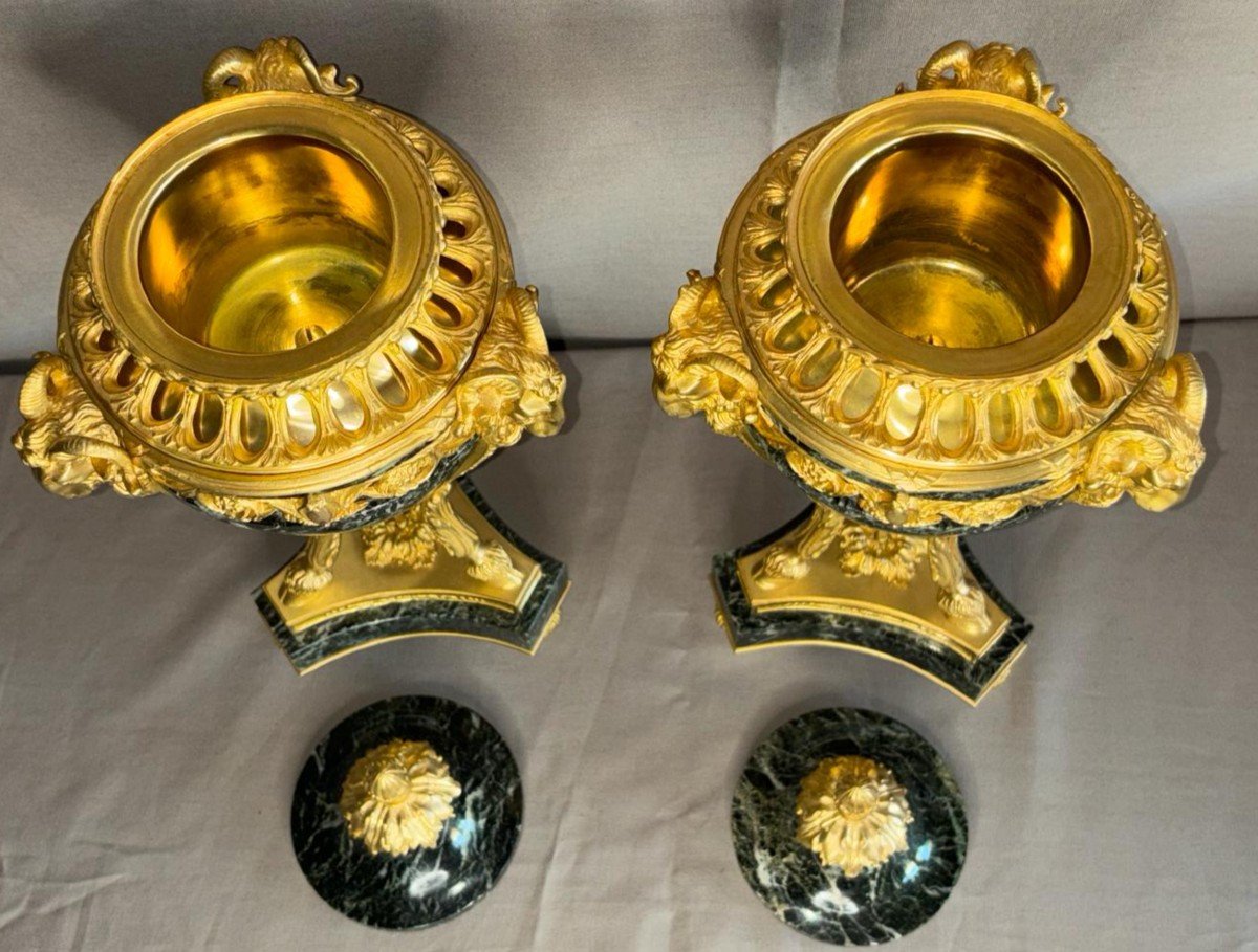 Pair Of Louis XVI Style Cassolettes In Gilt Bronze And Green Marble 19th Century-photo-4