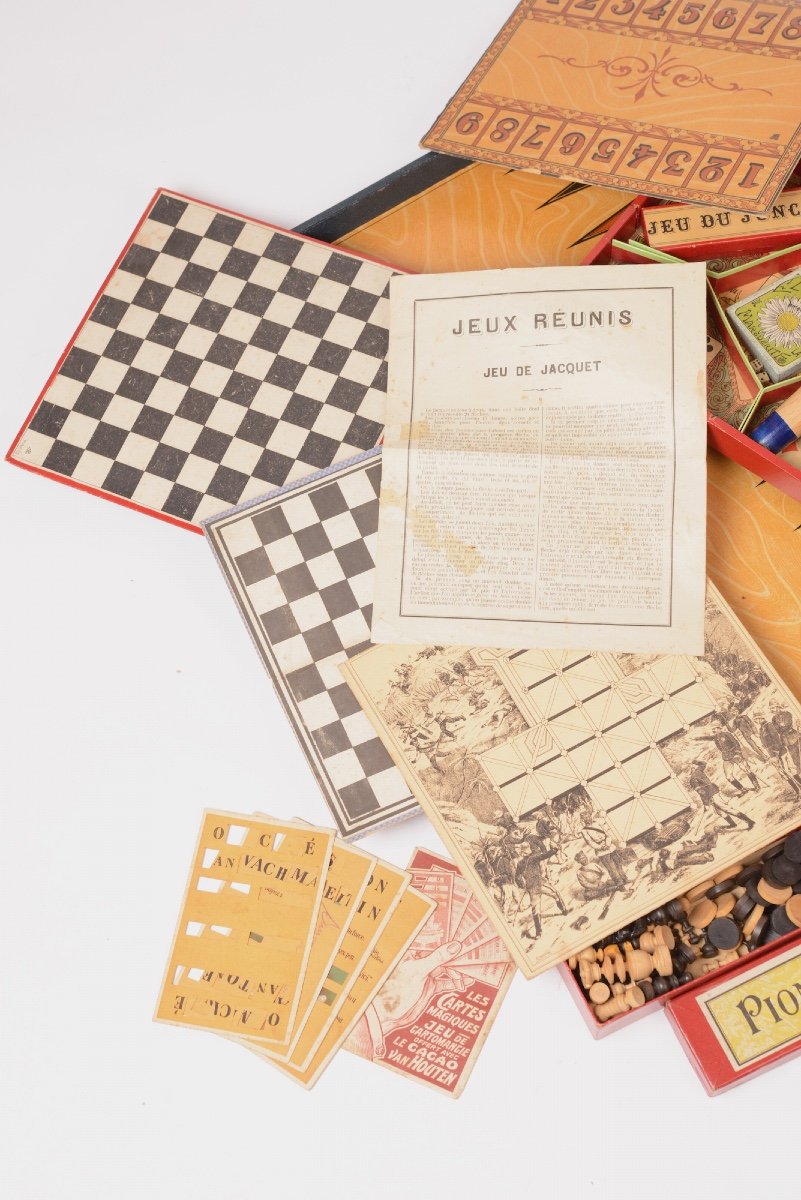 Variety Of Old Board Games, Backgammon, Checkers, Backgammon, Circa 1950-photo-4