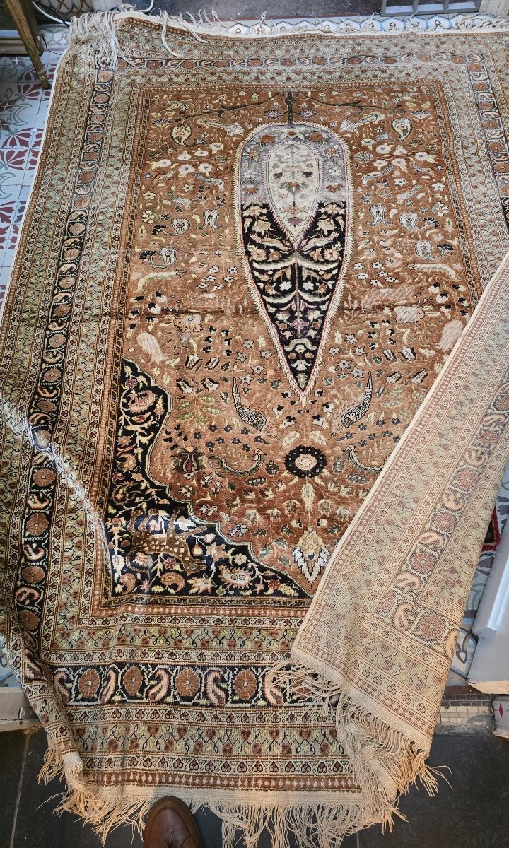 Wool And Silk Rugs -photo-1