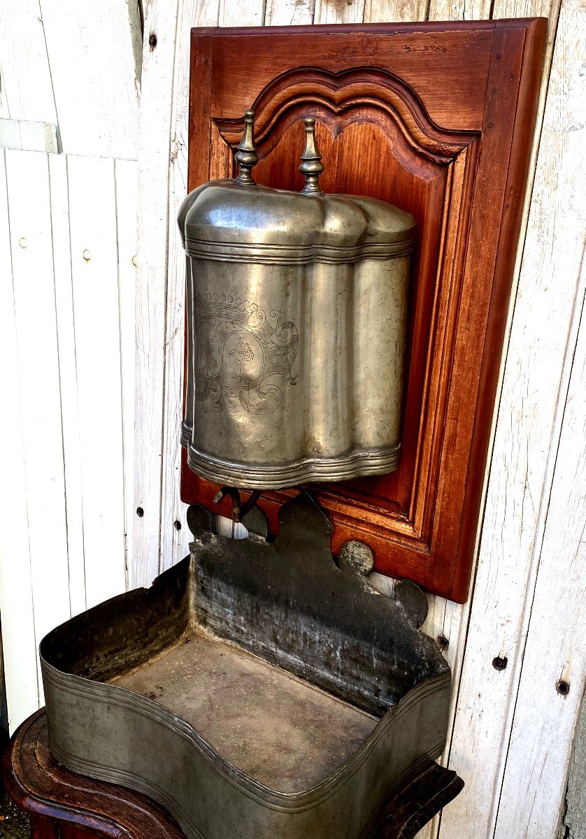 Very Beautiful 18th Century Pewter Fountain With Coat Of Arms On Its Base And Walnut Panel, Louis XV-photo-2