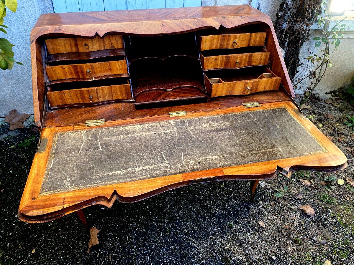 Magnifique Bureau De Pente d'époque Louis XV  Mouvementé Marqueterie De Noyer Et Merisier 18ème-photo-3