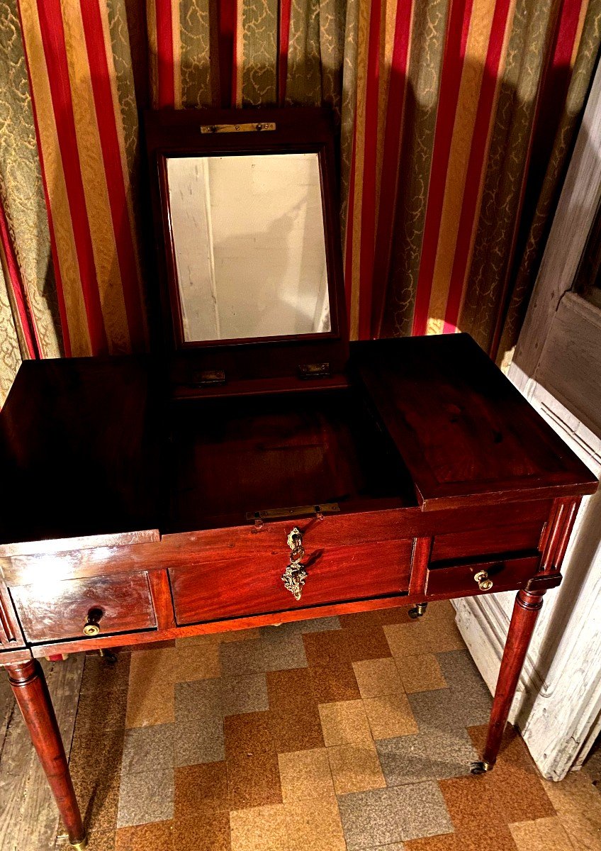 Sober And Beautiful Powder Table In Cuban Mahogany From The 18th Century, Louis XVI Fluted Spindle Feet-photo-2