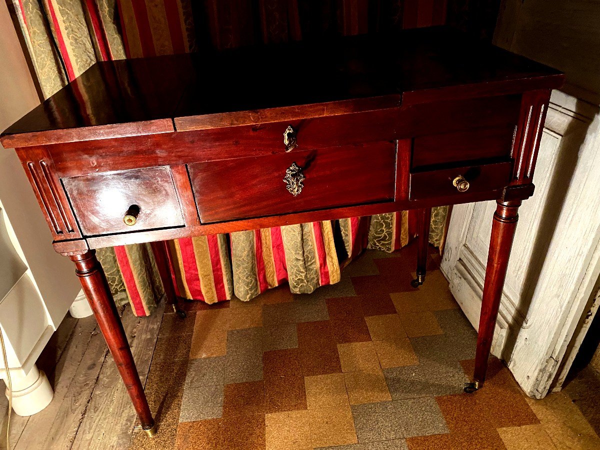 Sober And Beautiful Powder Table In Cuban Mahogany From The 18th Century, Louis XVI Fluted Spindle Feet-photo-3