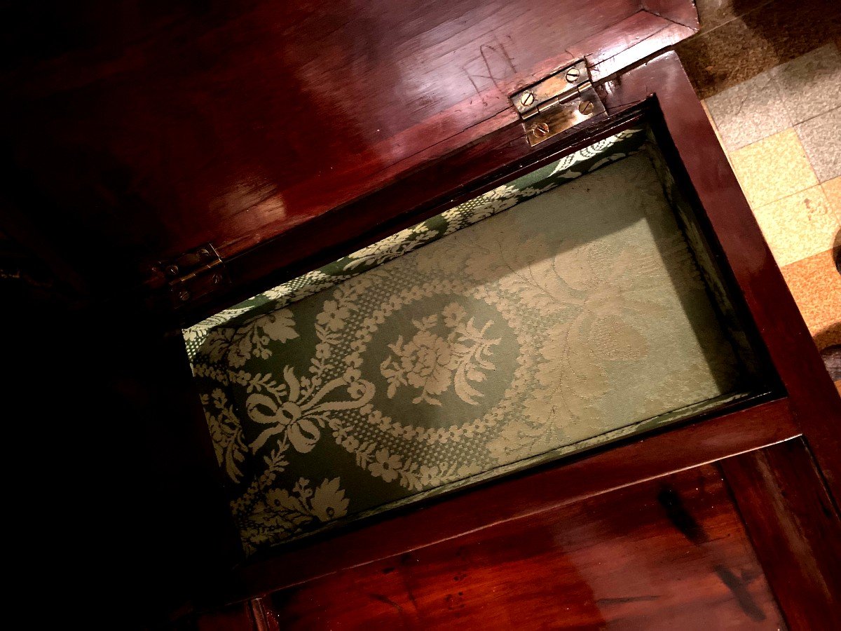 Sober And Beautiful Powder Table In Cuban Mahogany From The 18th Century, Louis XVI Fluted Spindle Feet-photo-3