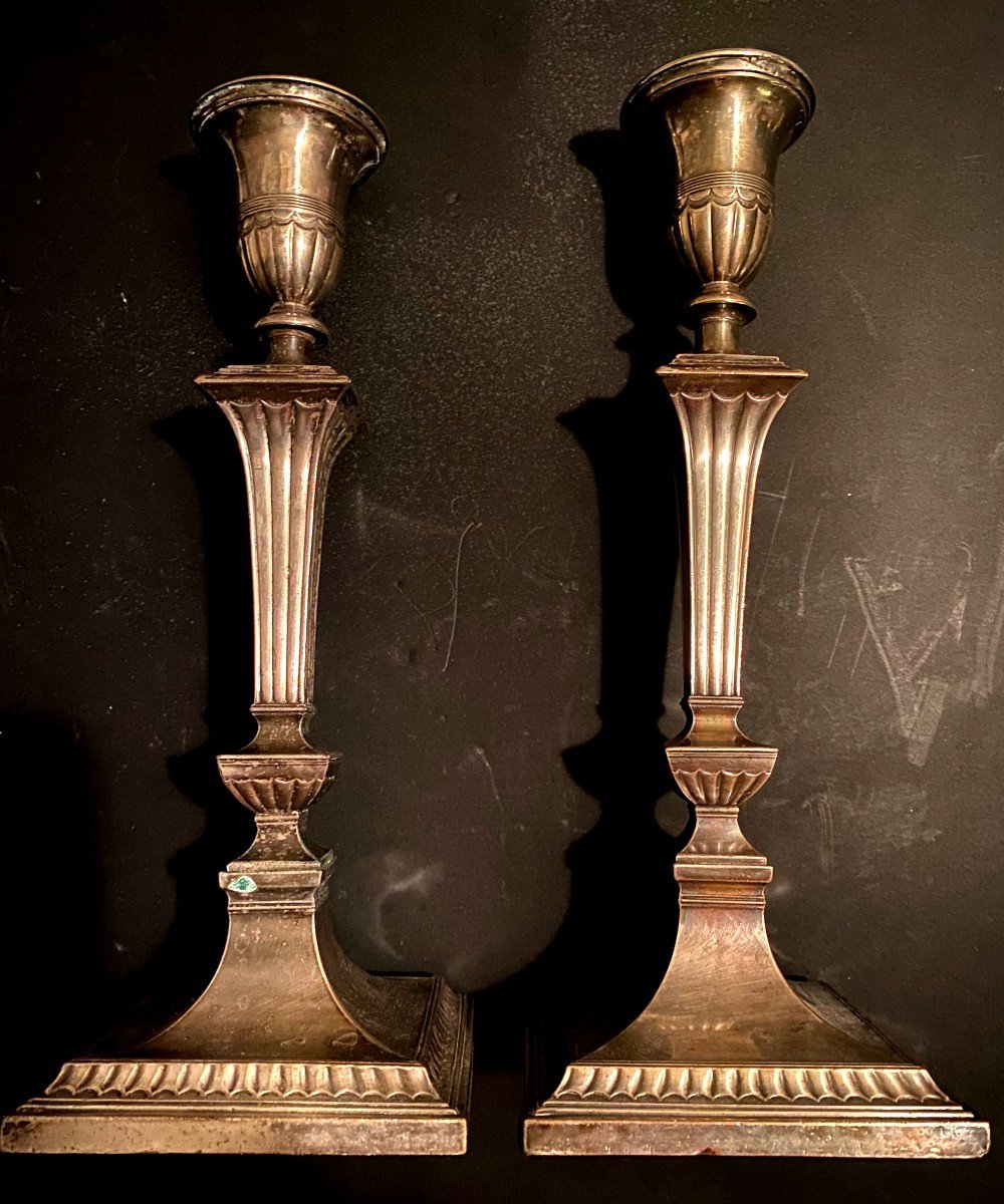 Paire d'élégants Bougeoirs Balustre En Cuivre Repoussé Argenté d'époque Fin XVIIIème  Anglais-photo-2