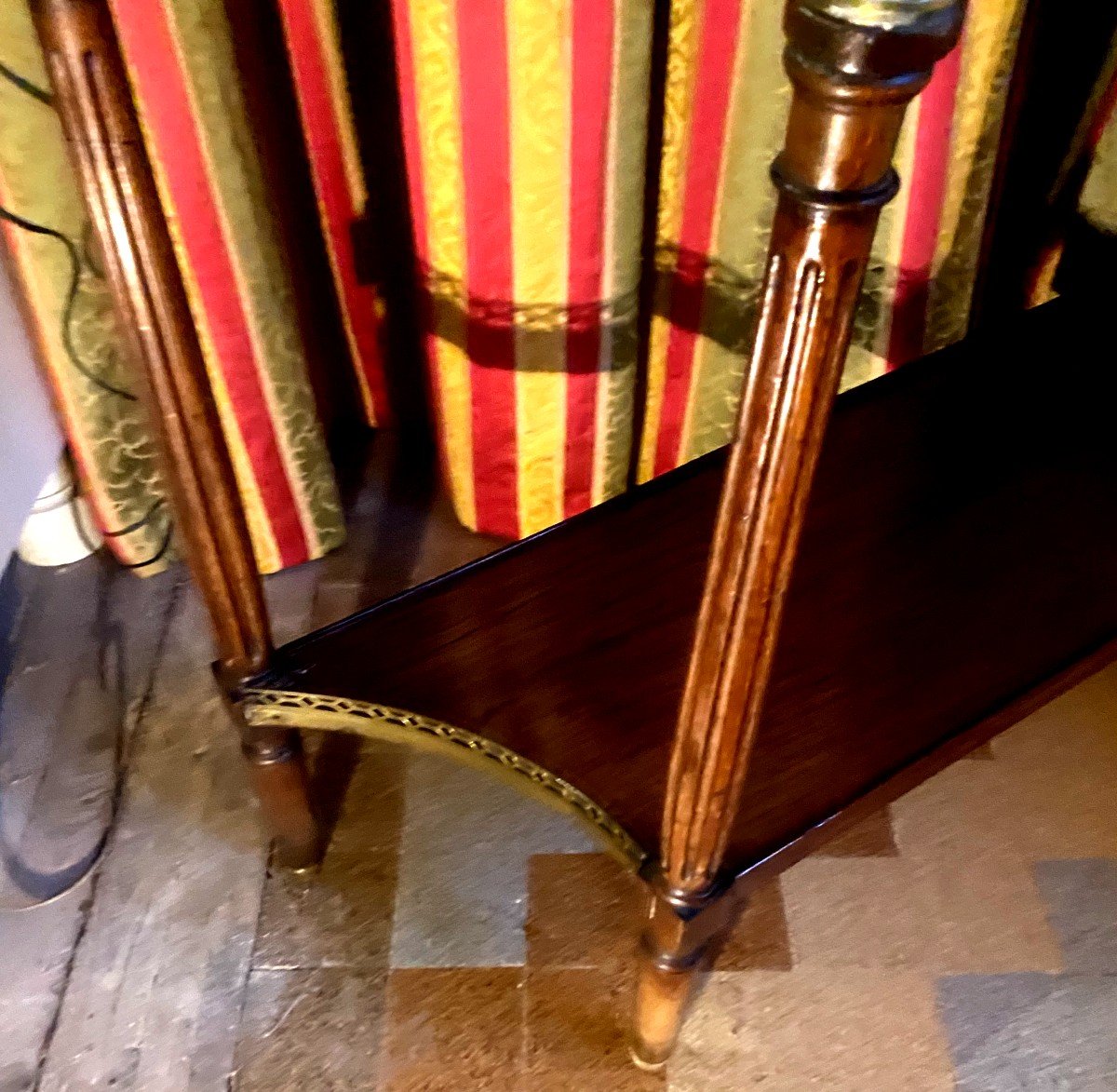 Elégante Console En Desserte d'époque XVIIIème Louis XVI En Acajou Plateau Marbre Et Galerie-photo-2