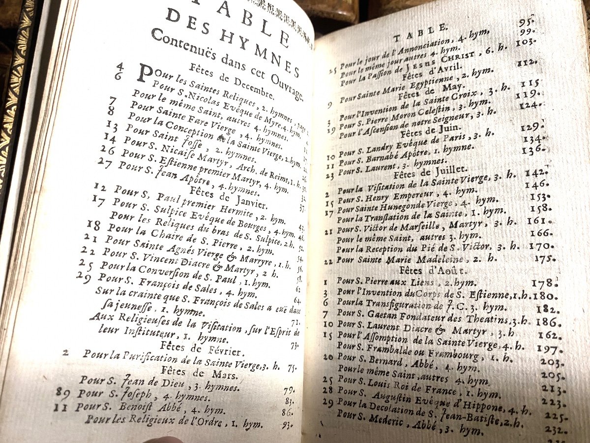"traduction En Vers Français Des Hymnes De Monsieur De Santeuil" . I Vol. In 12 , à Paris 1699.-photo-5