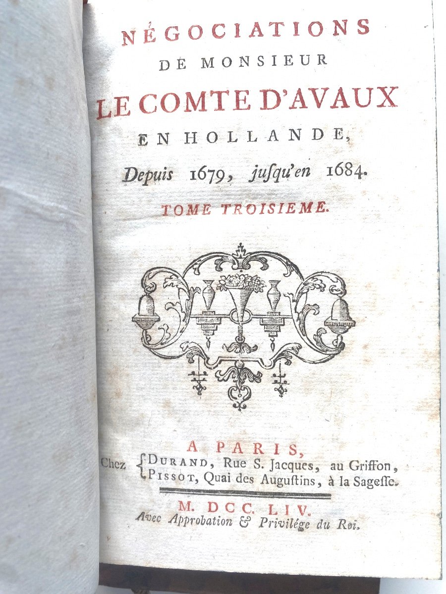 En Trois Beaux Volumes In 12 Plein Veau Négociations. De Monsieur Le Comte D’avaux En Hollande-photo-2