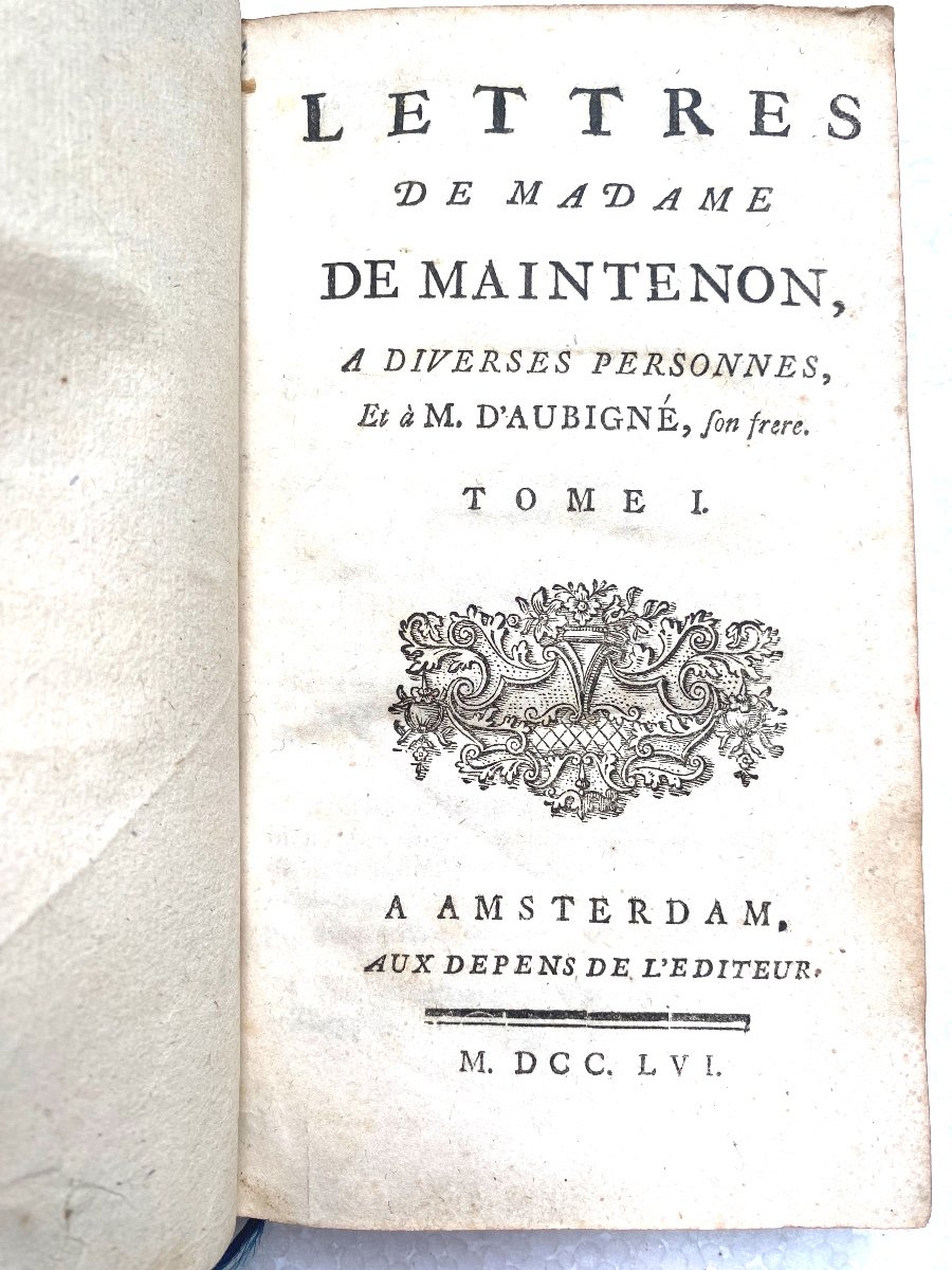 Exceptional Baroque Binding In Glossy Blonde Calfskin "letters Of Madame De Maintenon, 9 Vol. 1756-photo-3