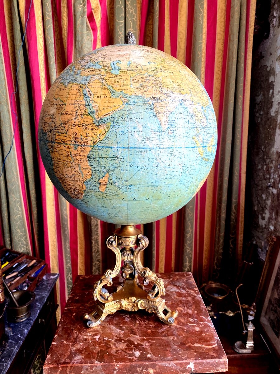 Important Globe Terrestre De La Maison G. Thomas Sur Son Magnifique Pied Napoléon III En Bronze