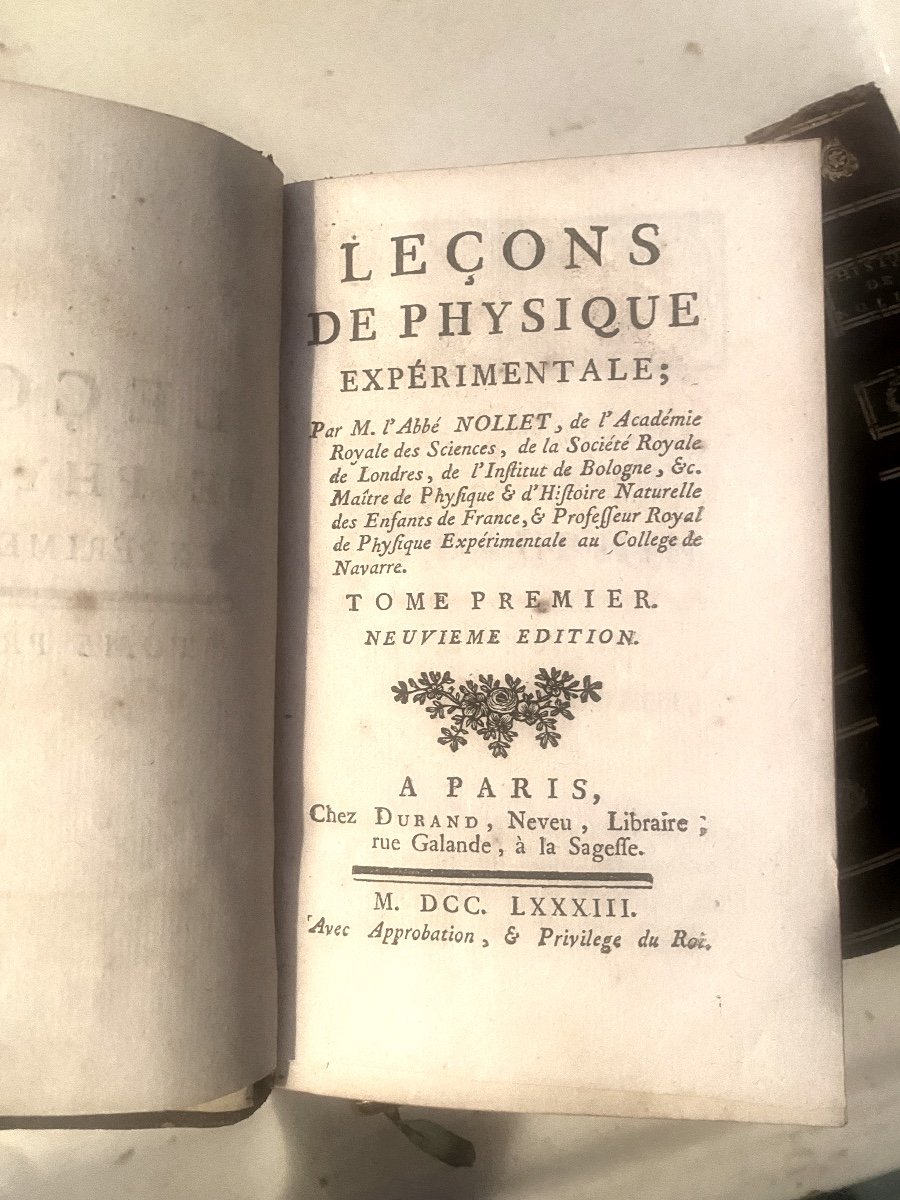 Six Beaux Volumes In 12 . A Paris 1773 ," Leçons De Physique Expérimentale" Par M. l'Abbé -photo-3