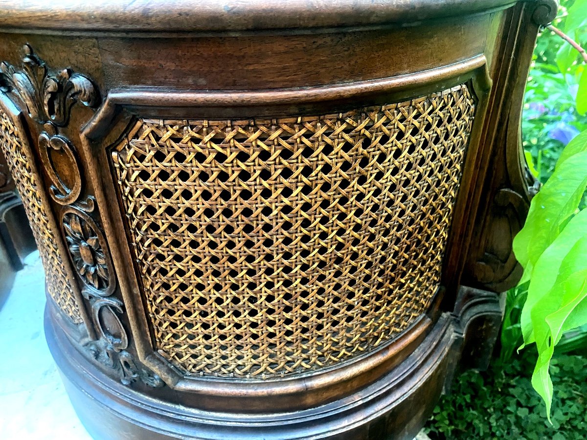 Pair Of Rare And Beautiful Hall Or Living Room Planters, Half-moons In Carved Cane Walnut-photo-3