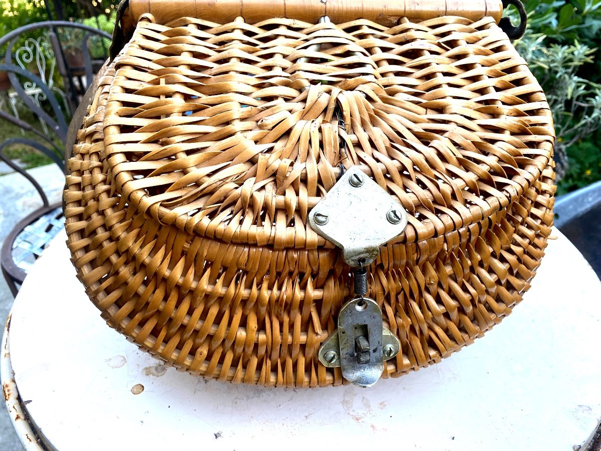 Preserved From Time This Beautiful Fisherman's Bag In Woven Rattan And Turned Wood From The 1930s-photo-2