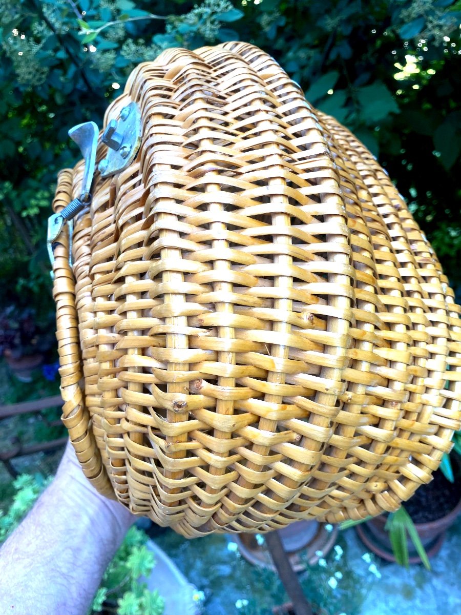 Preserved From Time This Beautiful Fisherman's Bag In Woven Rattan And Turned Wood From The 1930s-photo-3