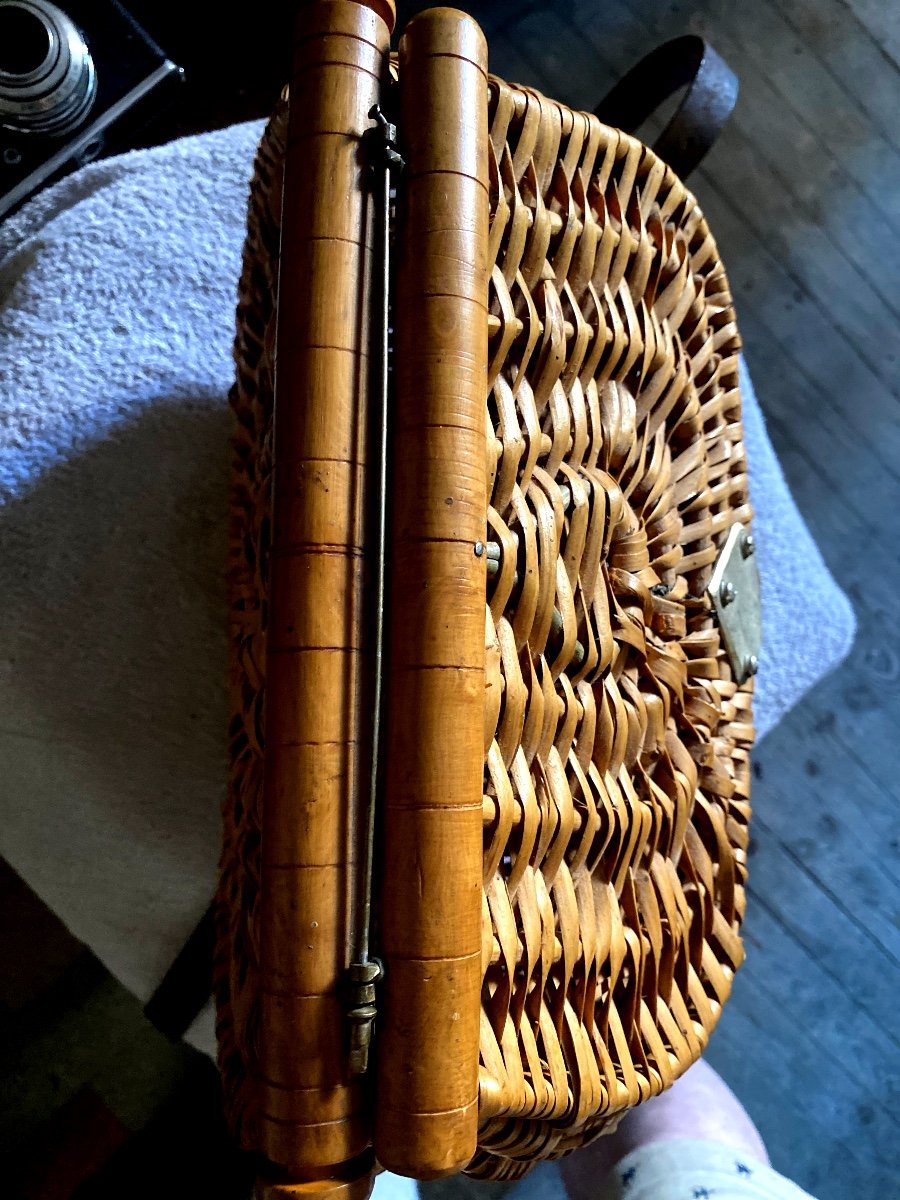 Preserved From Time This Beautiful Fisherman's Bag In Woven Rattan And Turned Wood From The 1930s-photo-8