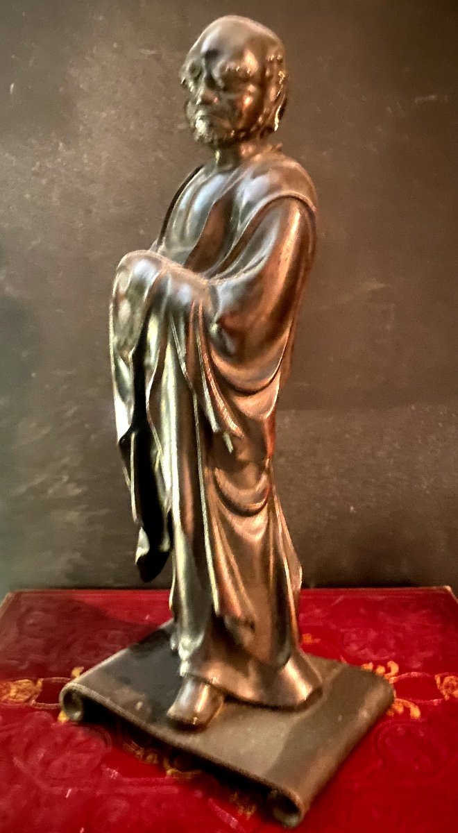 Rare Bronze Chinois ,début XVIIIème, Représentant Debout Le Bodhidharma Dans Son Habit De Moine-photo-3