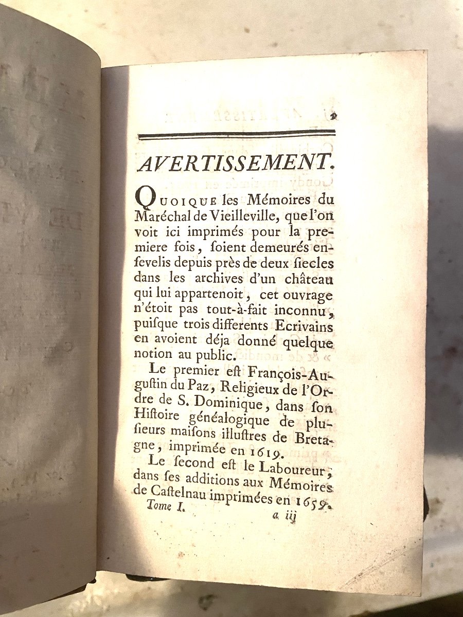 Rare Set In 5 Vol. In 12 Of The "memoirs Of Marshal De Vieilleville, Binding Spine With Arms-photo-1