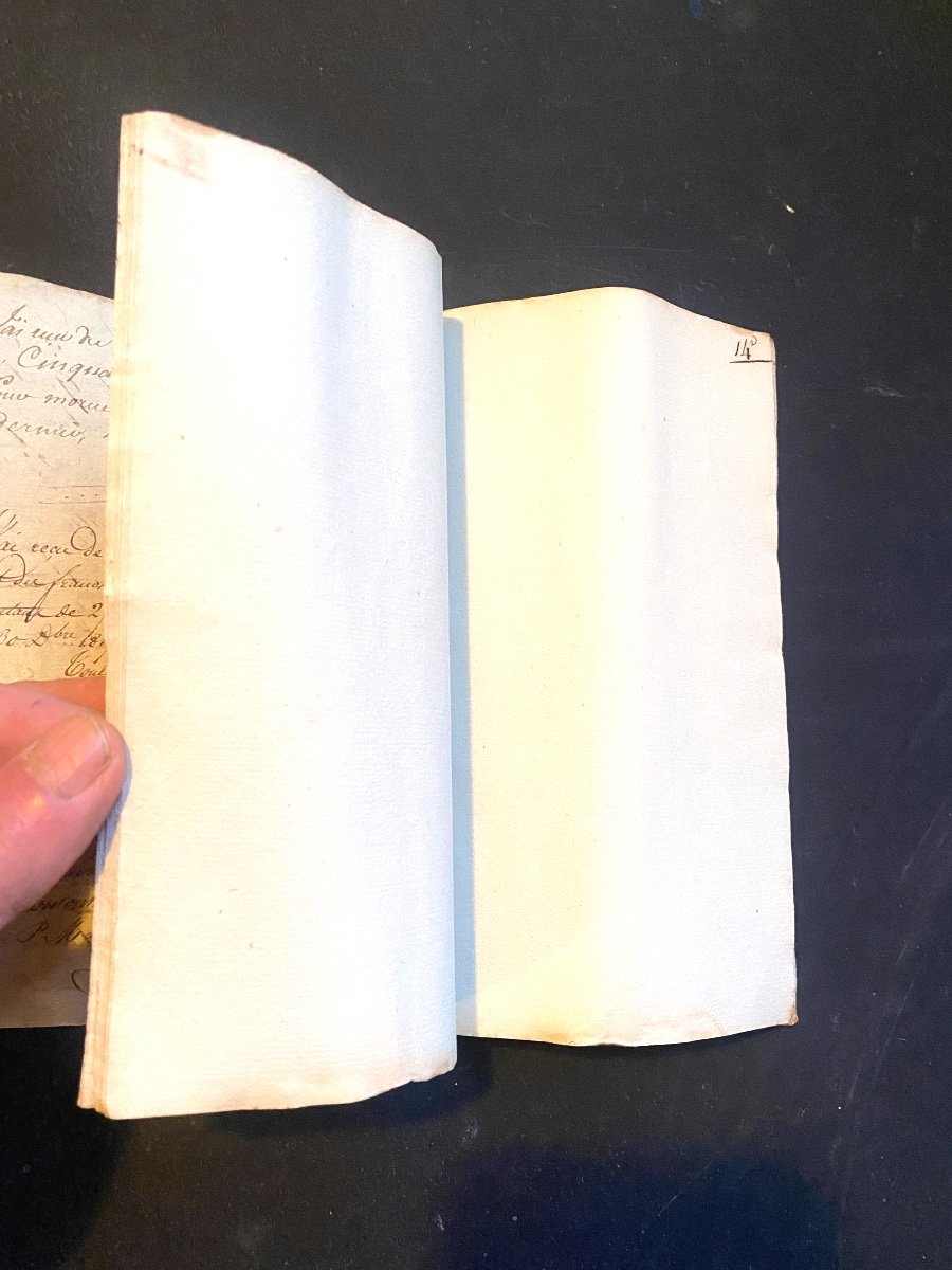 Handwritten Account Book Wallet In Vellum Written On A Flap Filled With Blank Paper From The 18th Century-photo-2