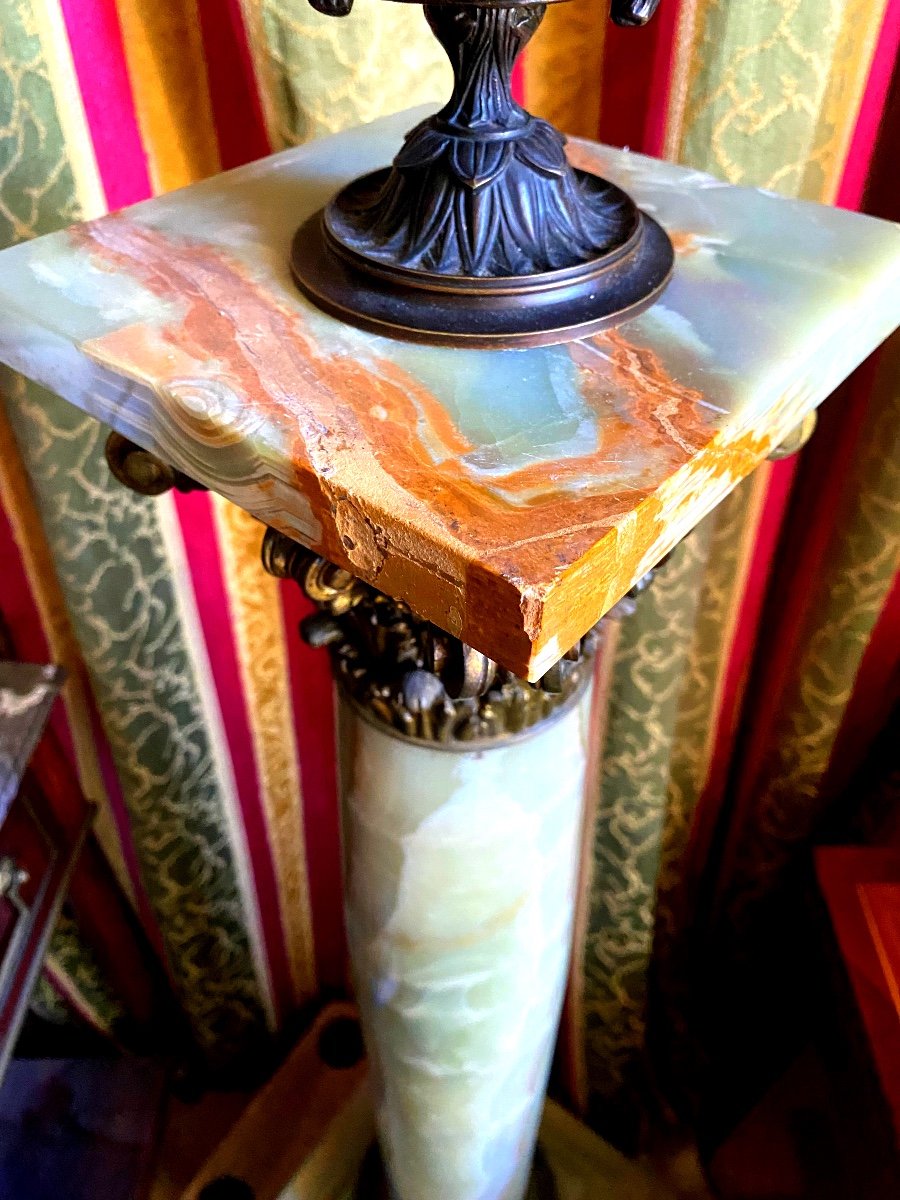 Remarkable Large Corinthian Living Room Column In Green Veined Onyx And Its Beautiful Bronze Cup-photo-7