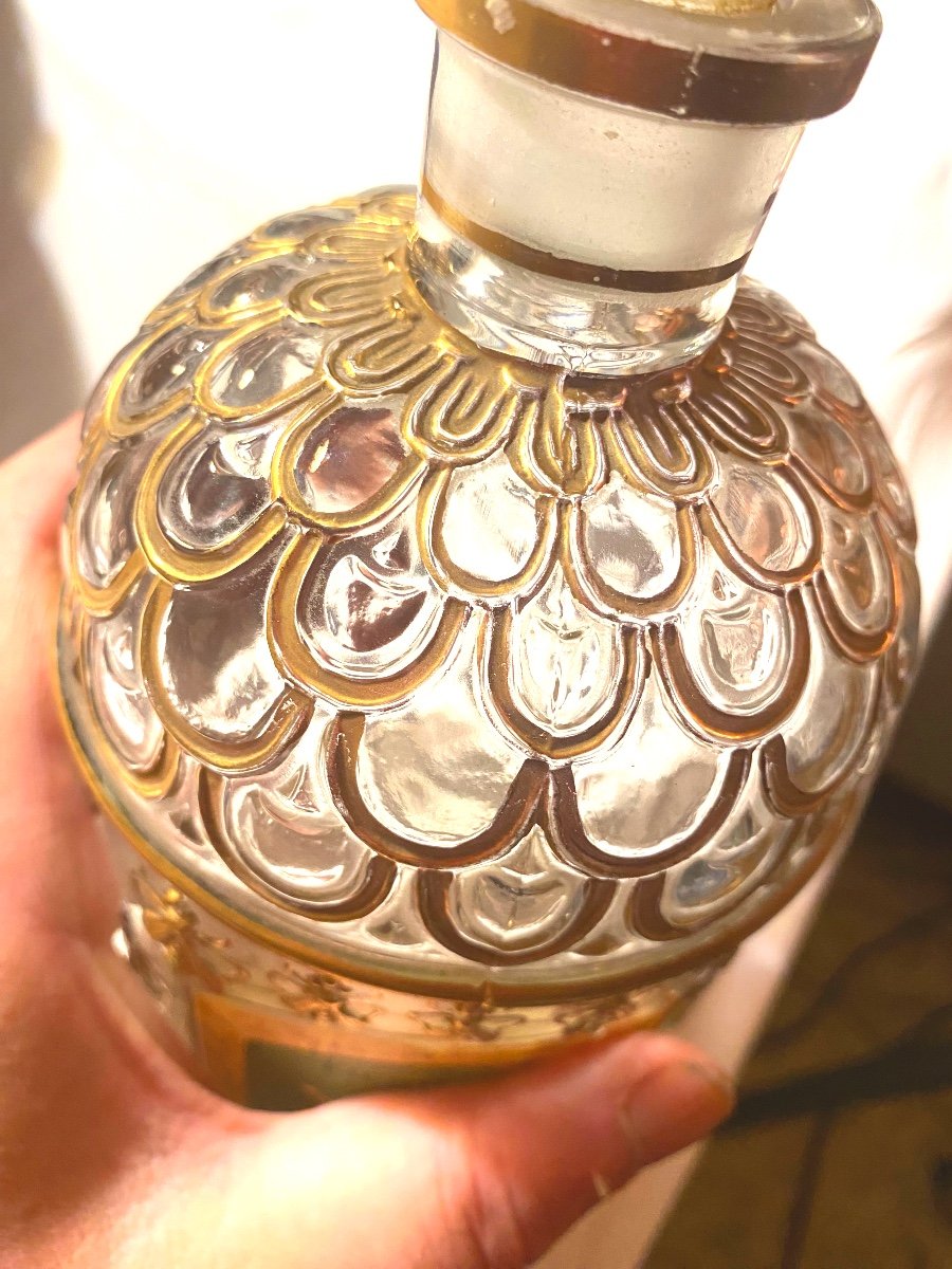 Grand Flacon de Guerlain étiqueté  "Eau De Cologne Impériale", avec abeilles à l'Or  Années 70-photo-7