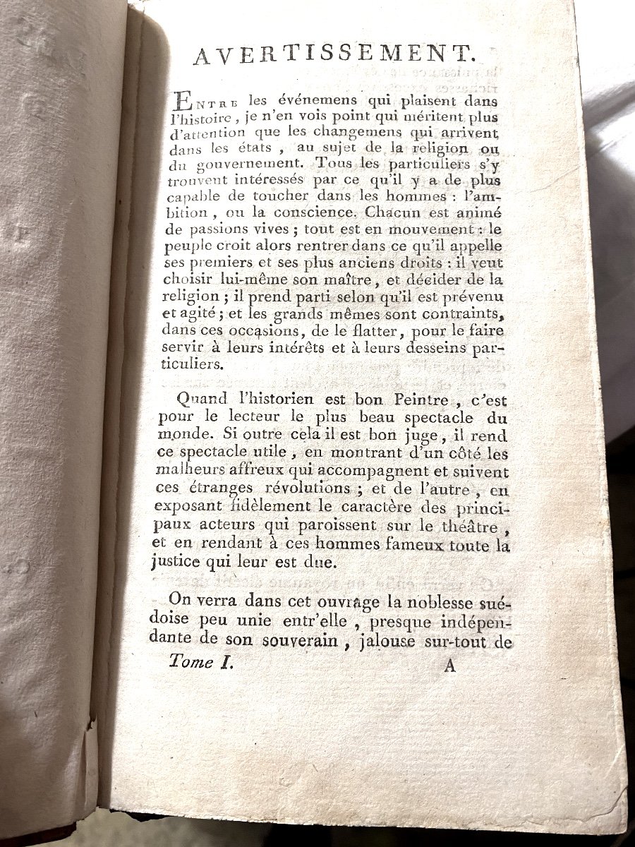 En  Deux Beaux Volumes In 8 En Veau Blond Glacé "histoire Des Révolutions De Suède" Par Vertot.-photo-2