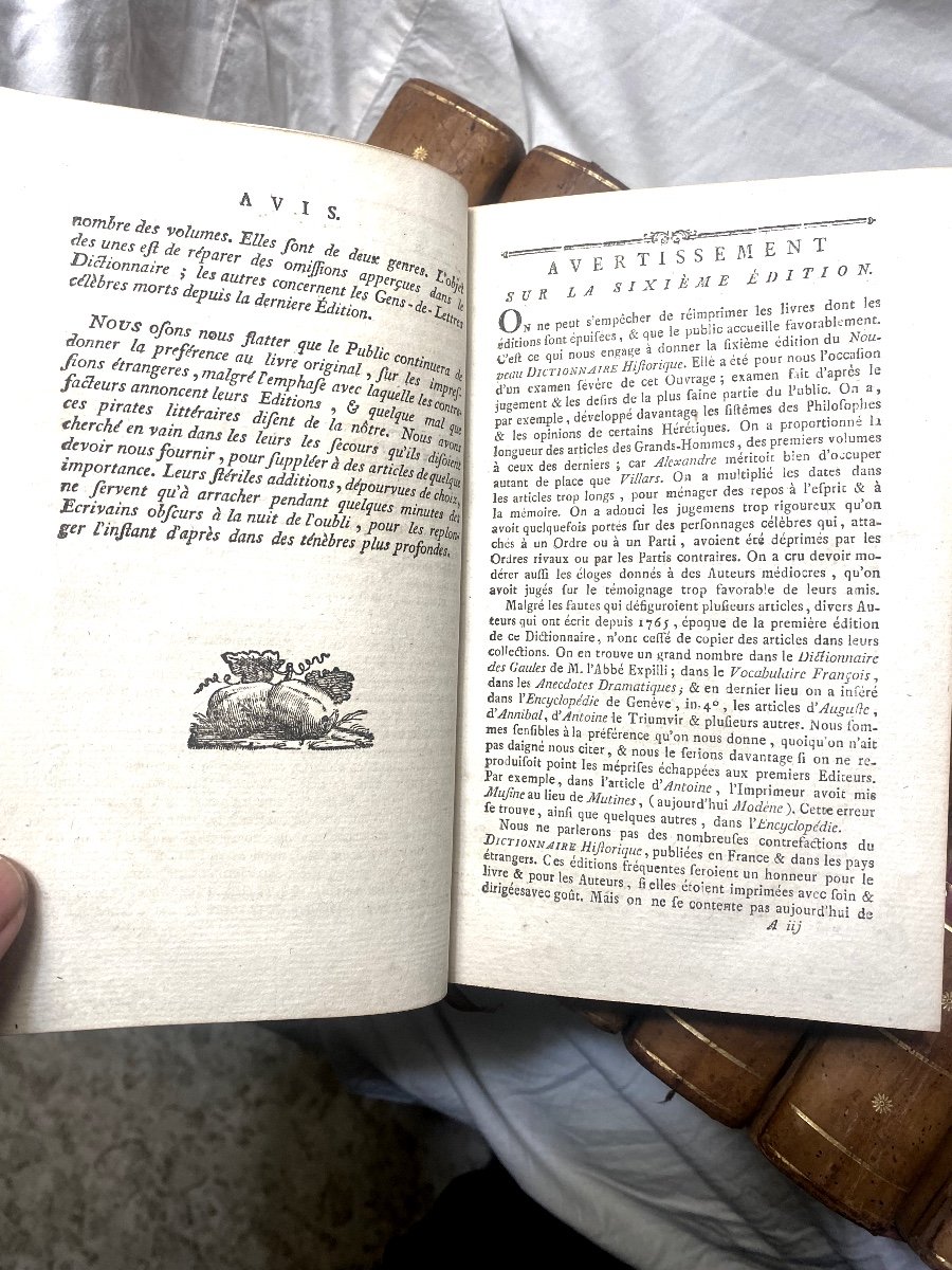 En 9 Beaux Volumes In 8 De 1786  à Caen ," Nouveau Dictionnaire Historique Ou Histoire Abrégée"-photo-3